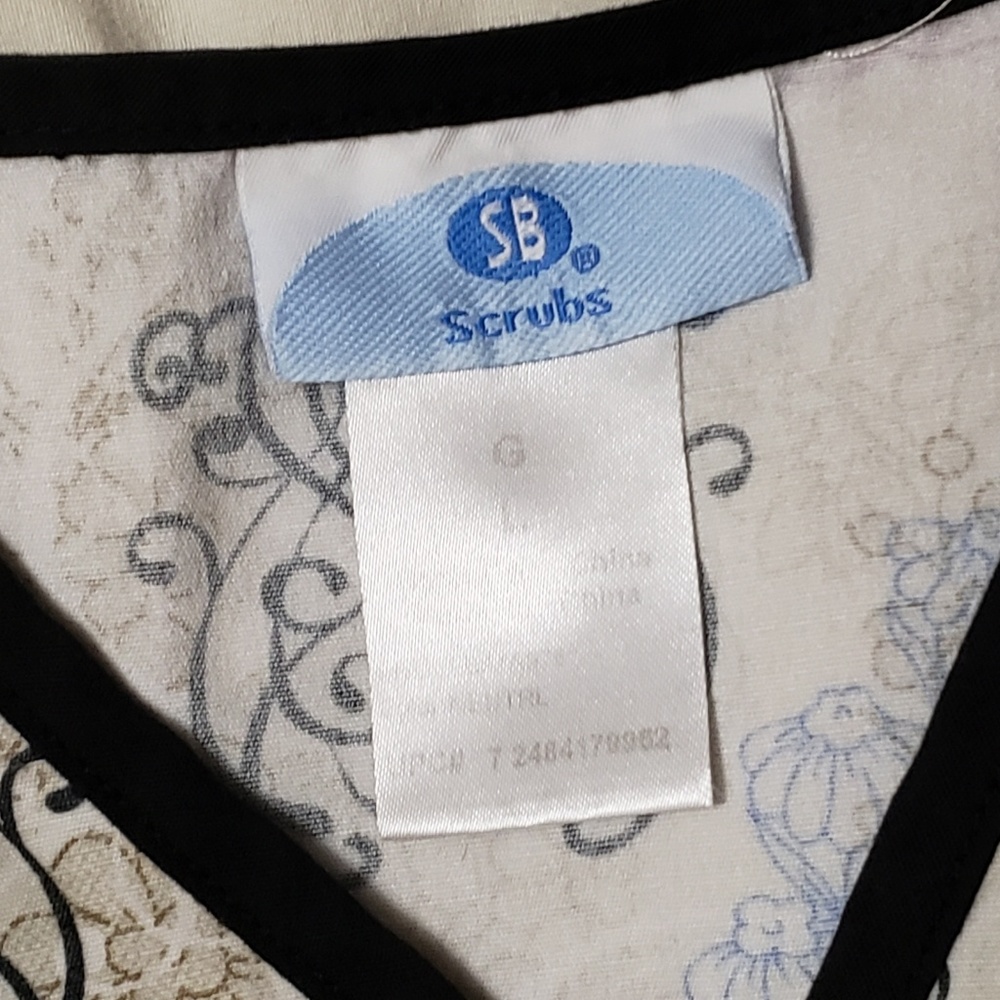 Scrub top - Picture 2 of 2